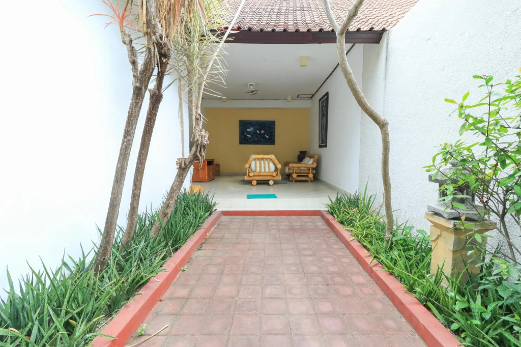 Yuli Bungalows