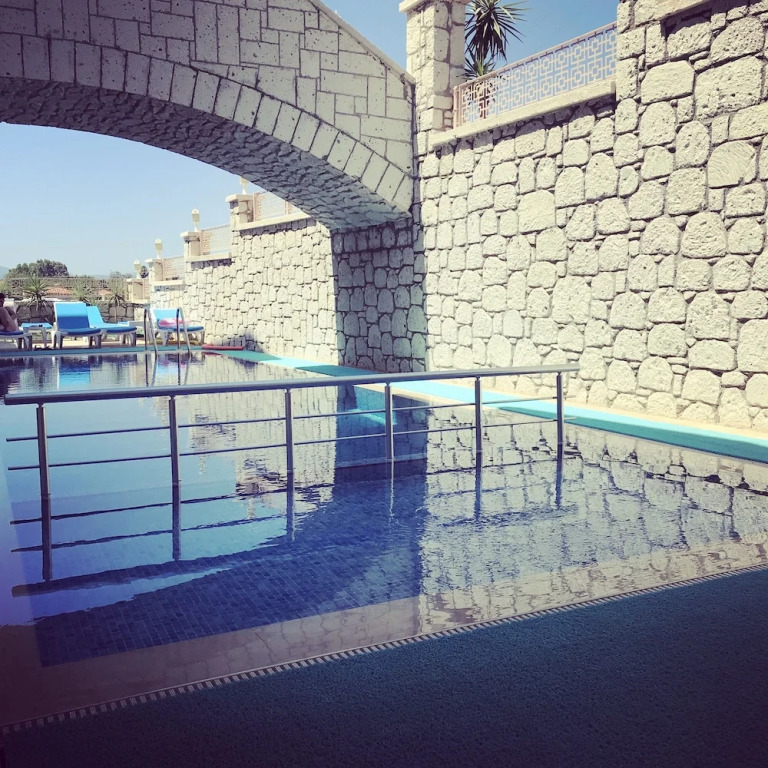 Akkum Hotel