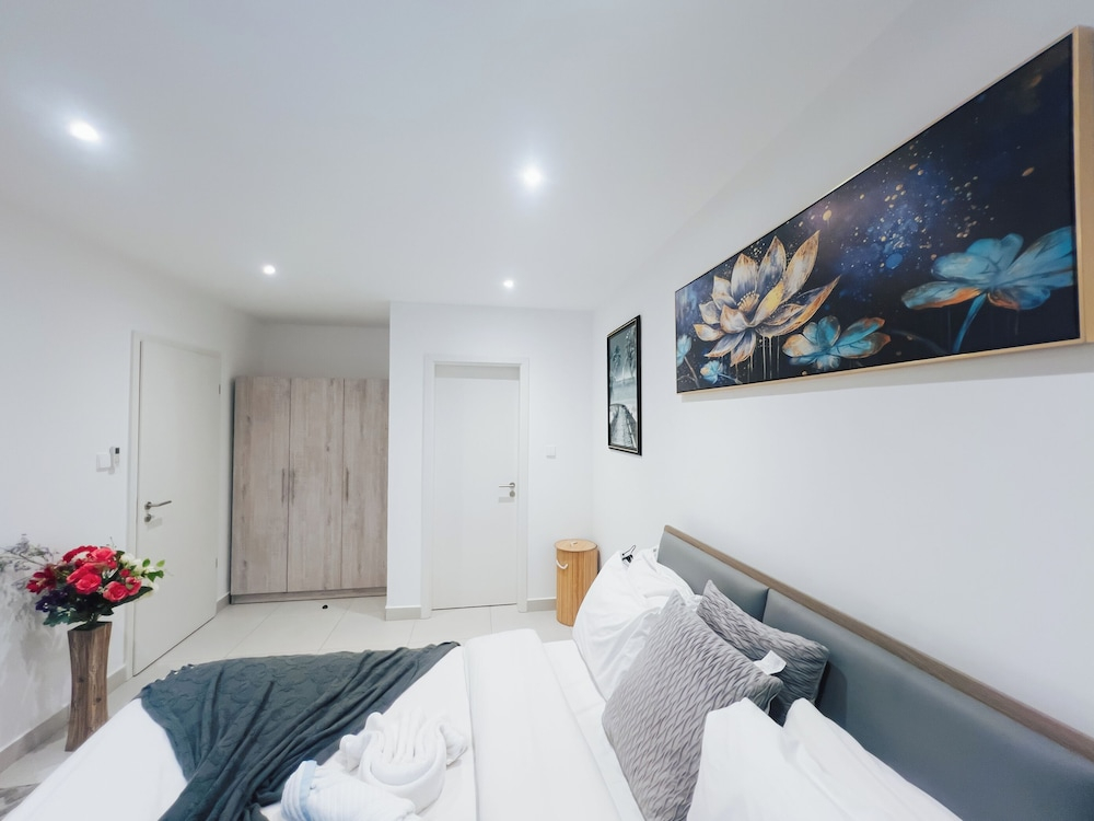 The Bantree Luxury Apartment