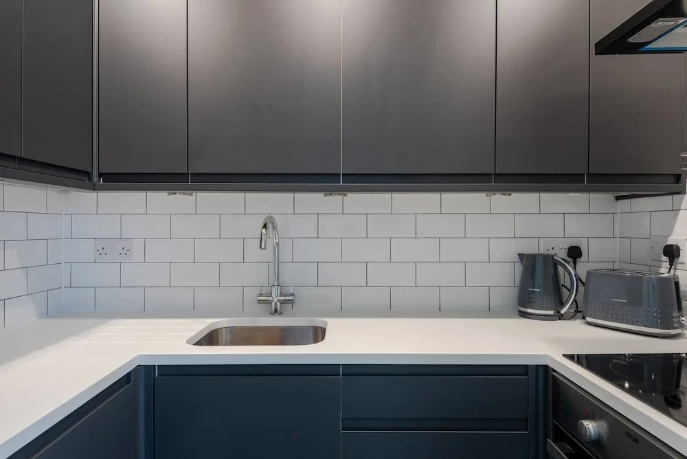 Modern Studio In West Kensington 2 Guests