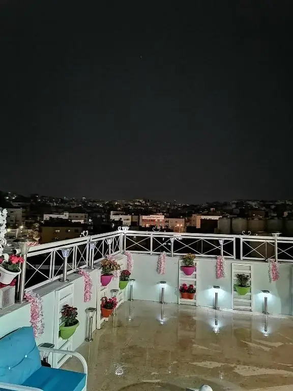 Yaso Roof