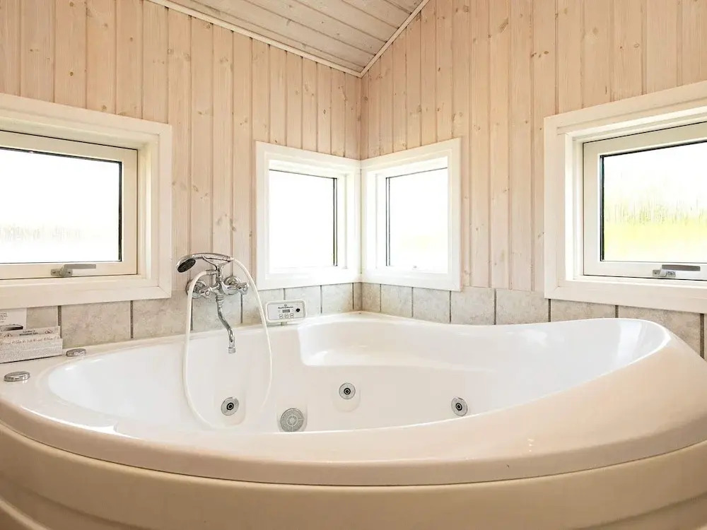 6 Person Holiday Home in Vaeggerlose