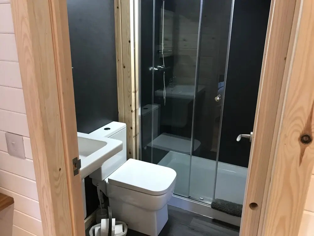 Orchard Glamping - Apartment Pod - Blossom