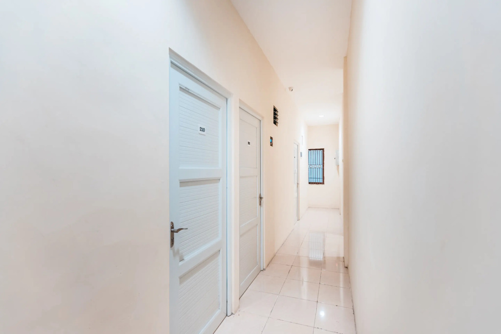 Super OYO 2034 Eden Guest House