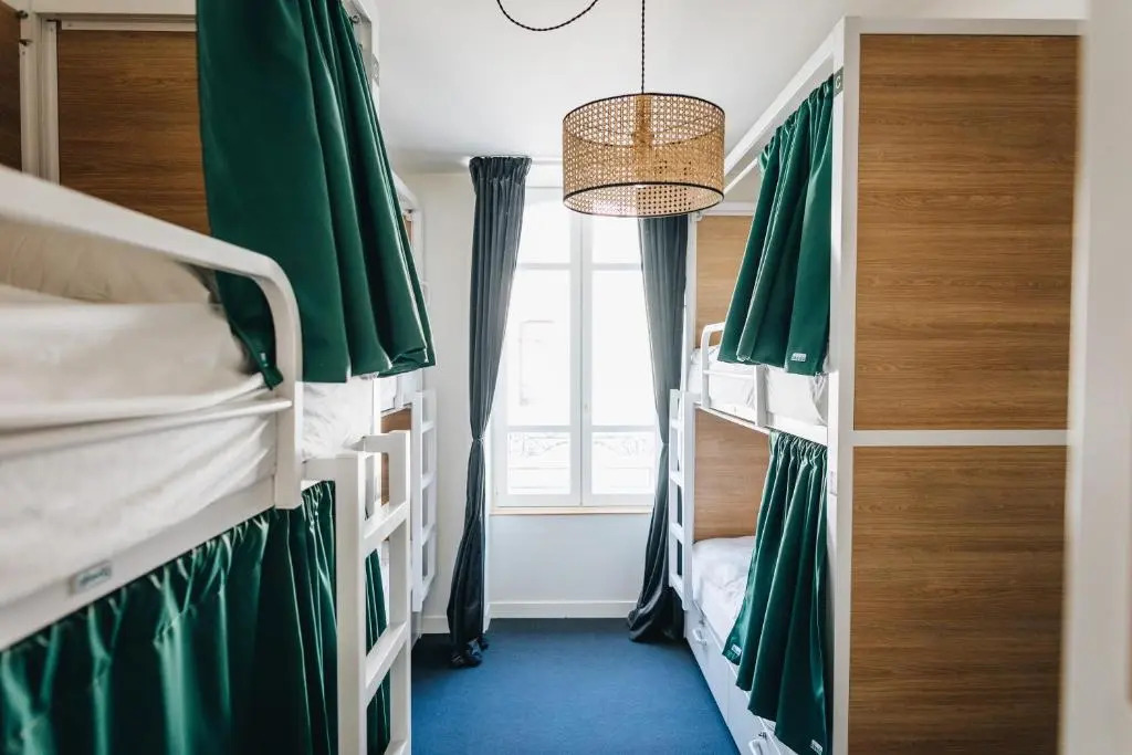Les Chouettes Hostel