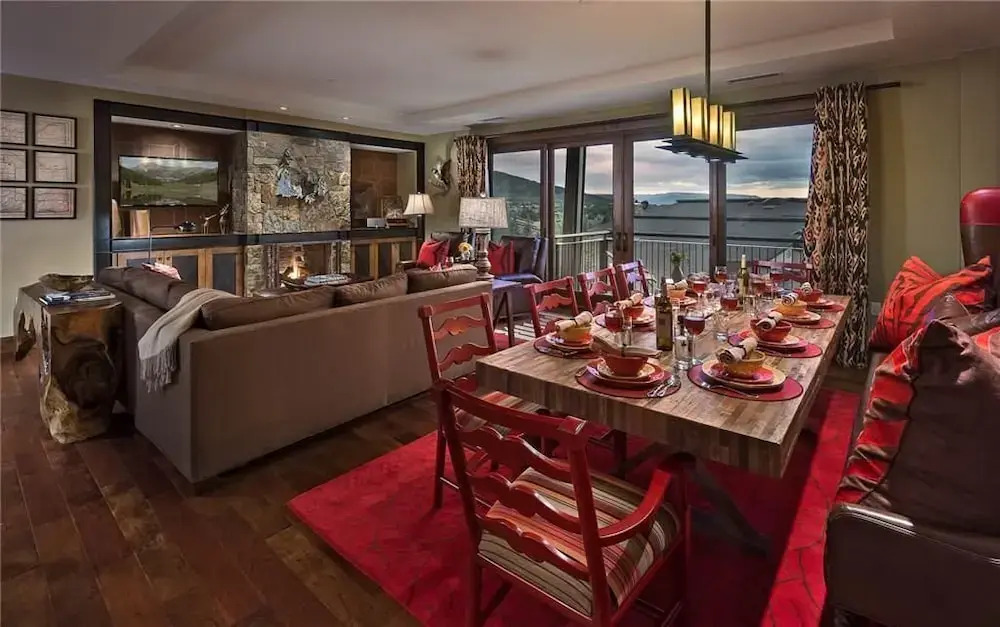 Zirkel Mountain 419 4 BedroomCondo By Moving Mountains