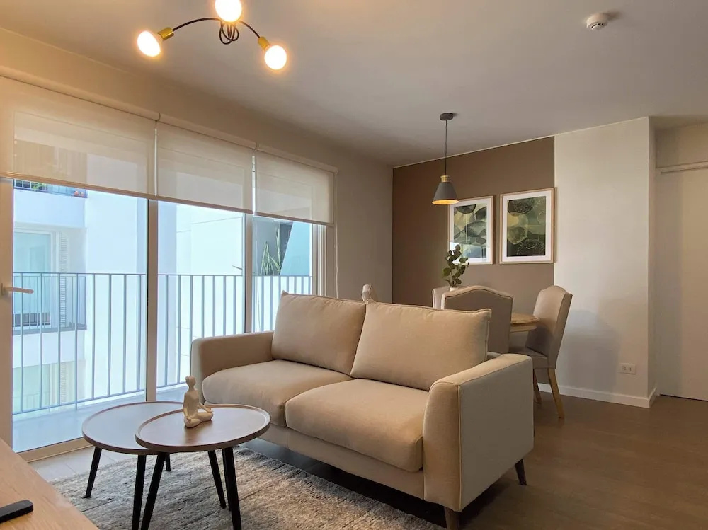 w Engaging 2BR w Cozy Balcony in Miraflores