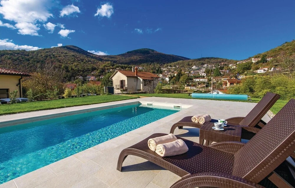 Beautiful Home in Matulji With 3 Bedrooms, Wifi and Outdoor Swimming Pool