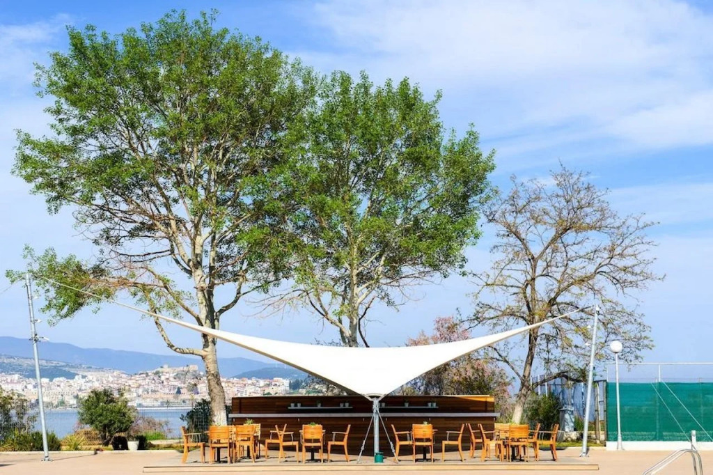 Lucy Hotel