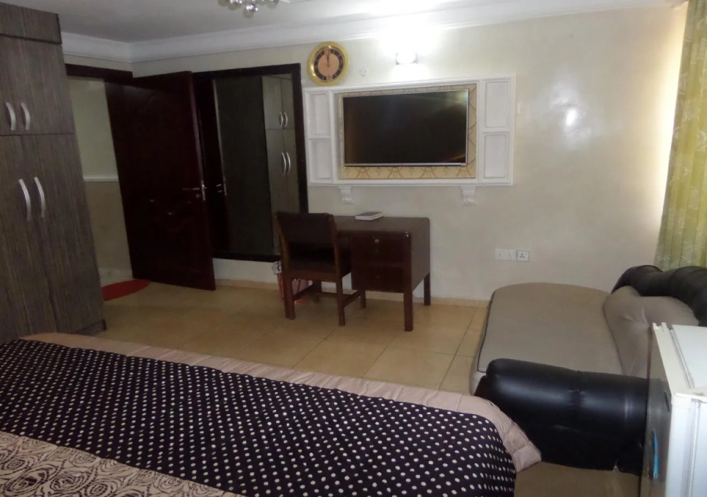 Orient Hotel & Plaza