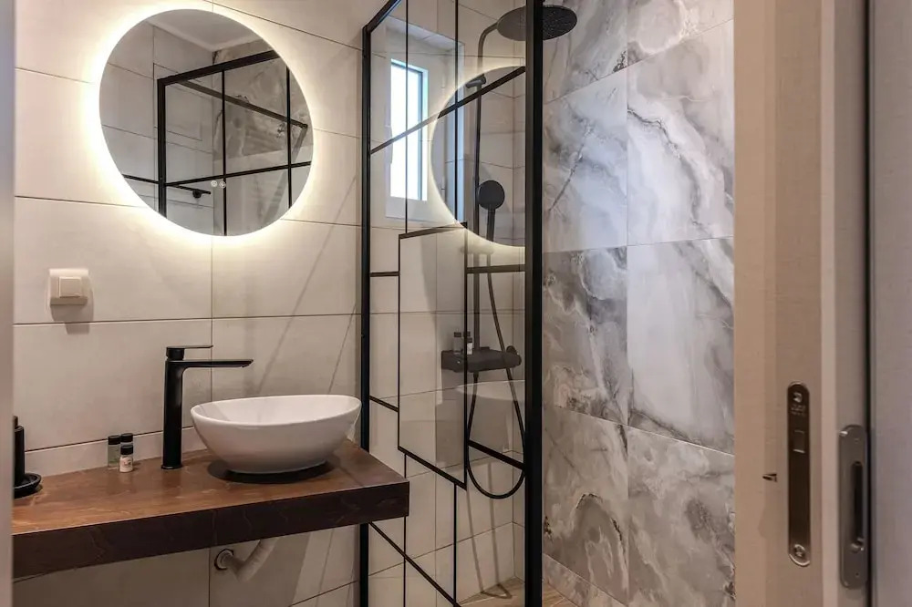 Noma Suites Tolo