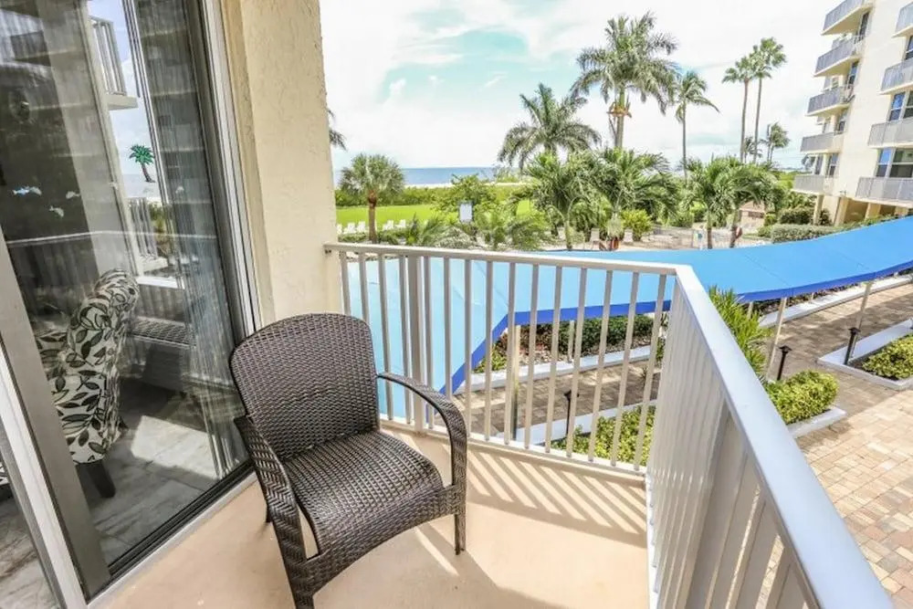 Estero Beach And Tennis 806 B