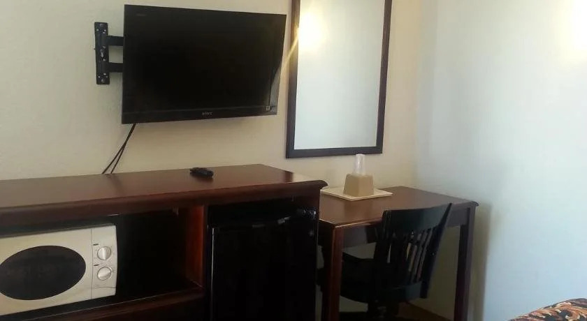 Budget Inn