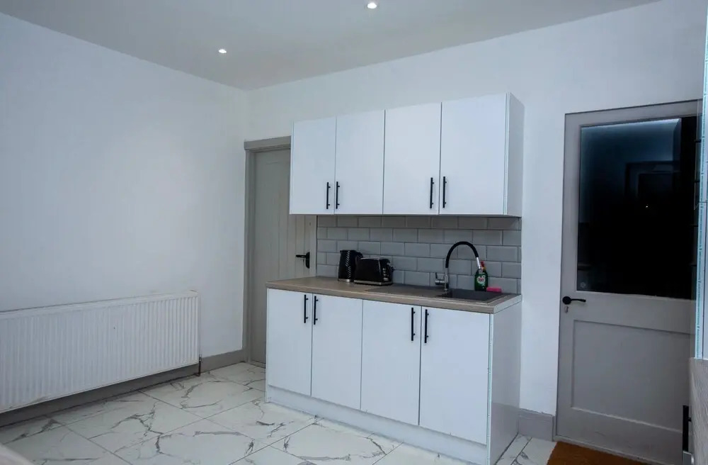 Cozy House In Medway-sleeps10-garden-freeparking