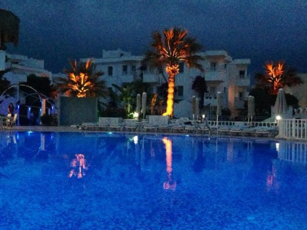 Bendis Beach Hotel