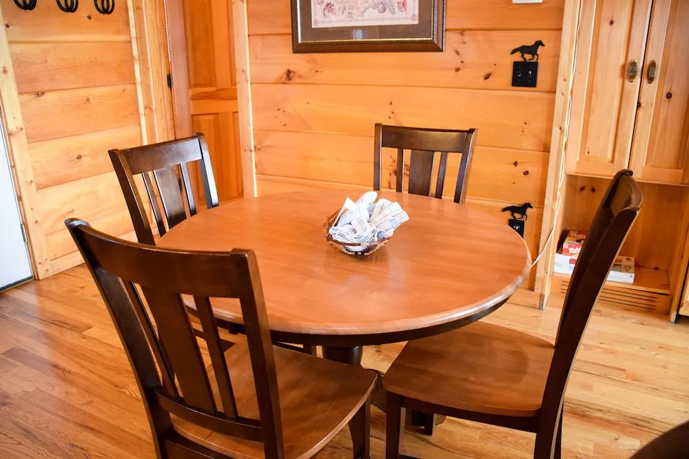 A PAINTED PONY - 1 Br Cabin
