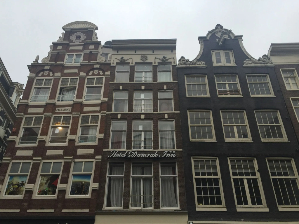 Hotel Damrak Inn