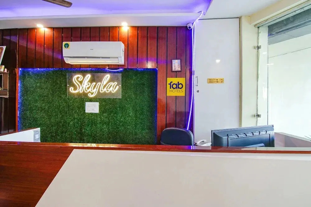 Hotel Skyla by OYO Rooms
