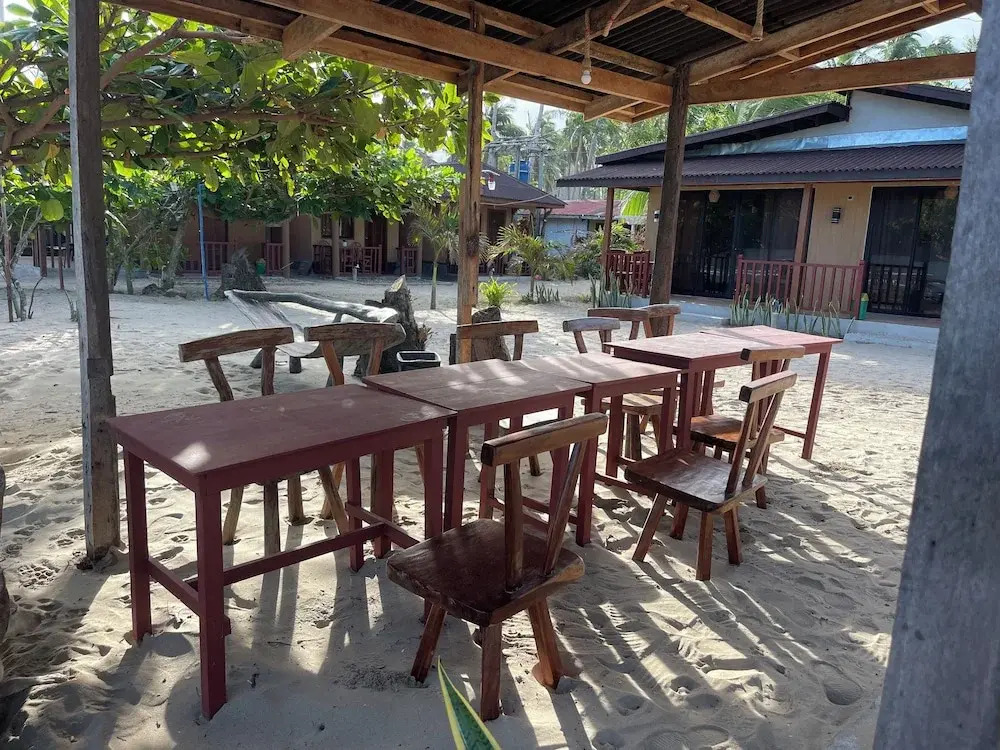 Akoya Beach Park and Cottages