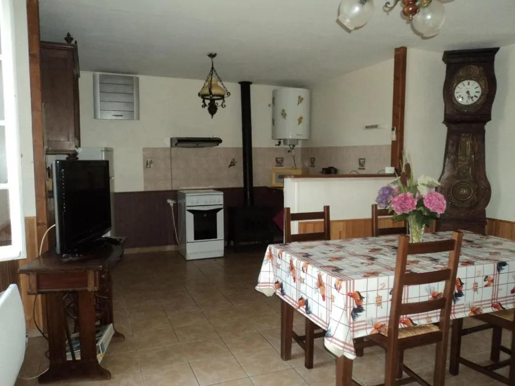 Gîte Haut-Bocage-Maillet, 3 pièces, 4 personnes - FR-1-489-39