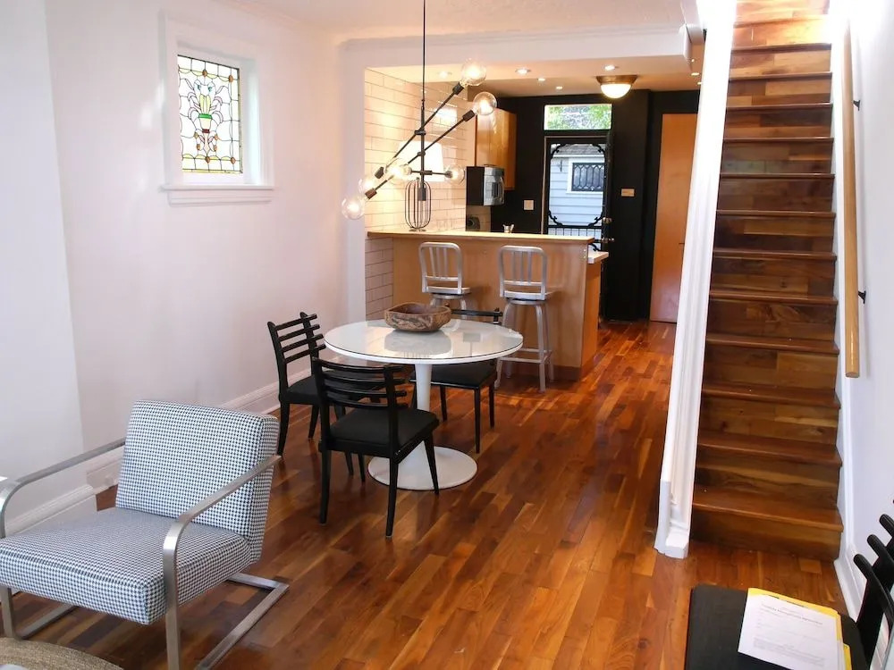 Gorgeous 1BR House in Riverdale