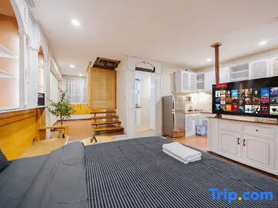 VietHOME - 22 Pho Hue - Apartment 101