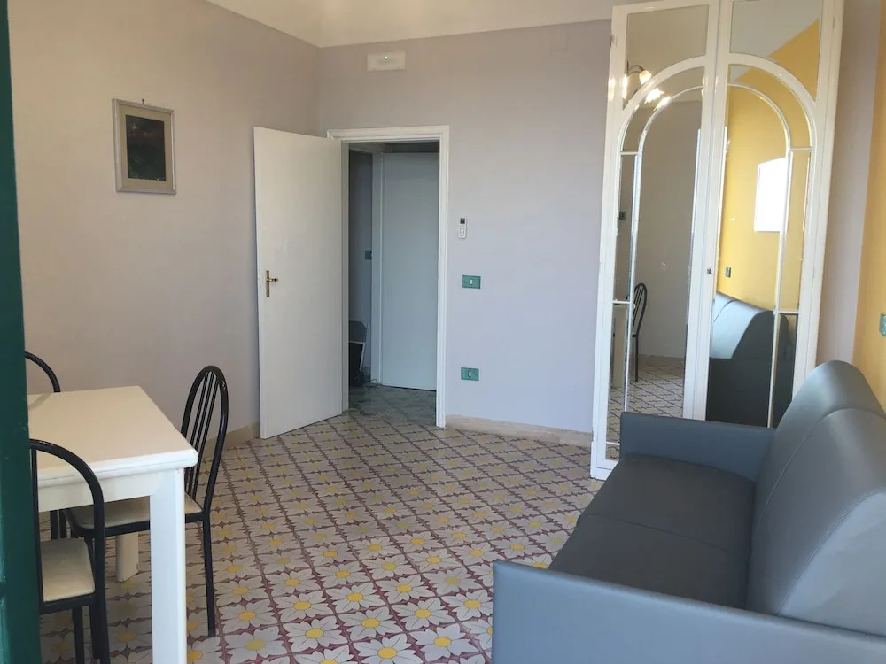 Apartments Amalfi Design Sea View accessible by 250 steps