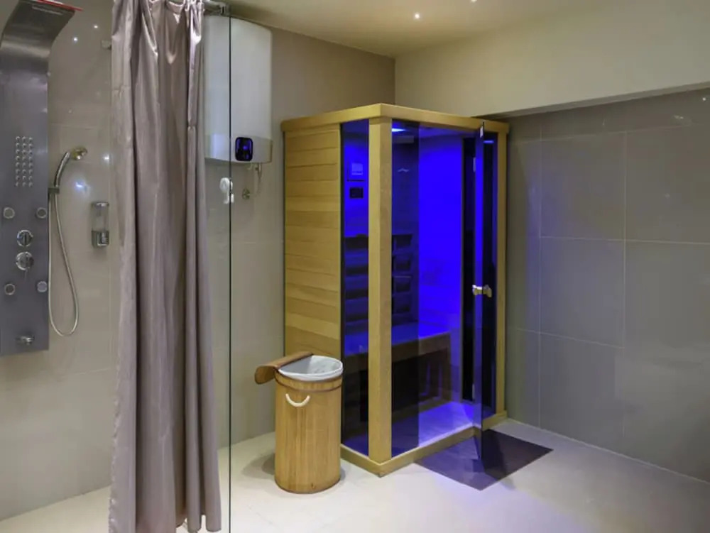 Xspa apartment cryptocurrency pay available
