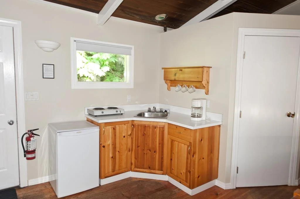 Sunwolf Riverside Cabins
