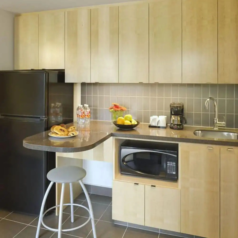 University of Calgary - Seasonal Residence