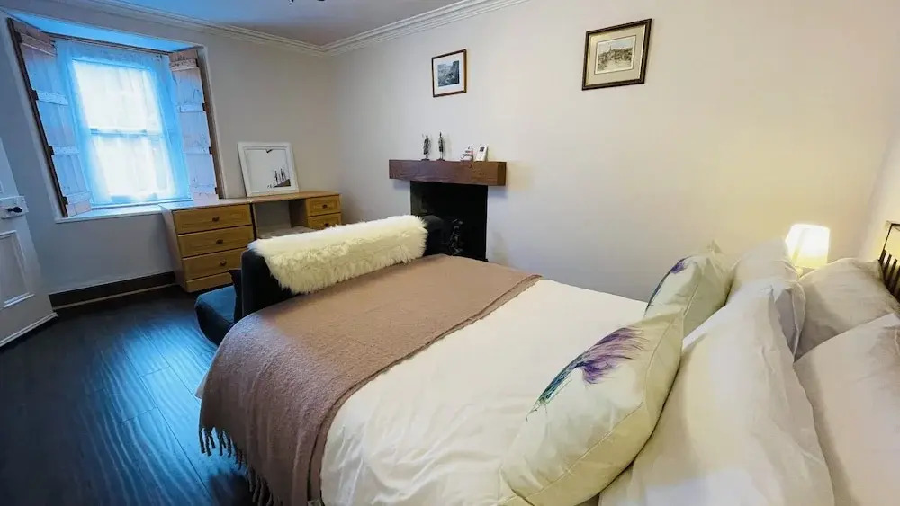 Traditional Highland Cottage Near Loch Ness-sleeps 6