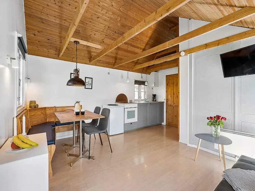 6 Person Holiday Park Home in Hesselager