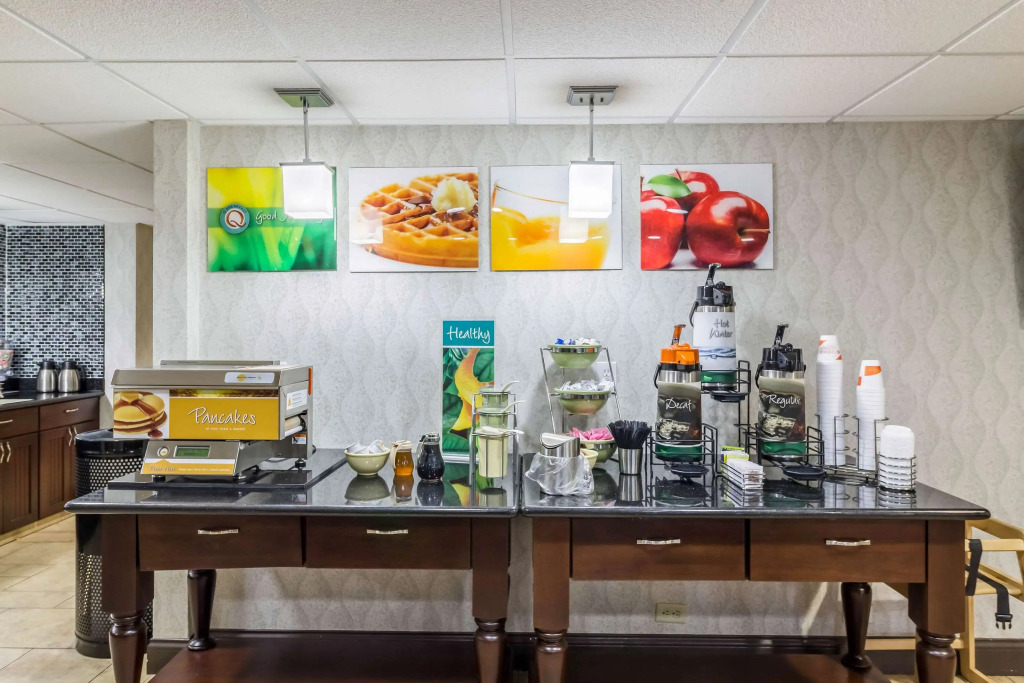 Quality Inn & Suites Arden Hills - Saint Paul North