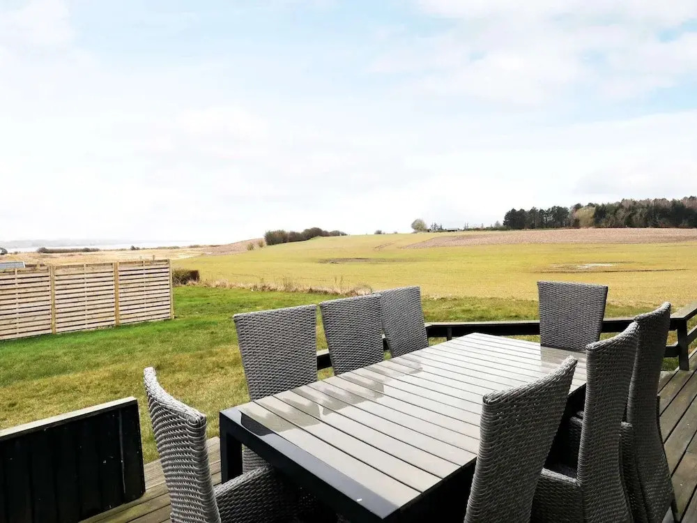 9 person holiday home in Millinge
