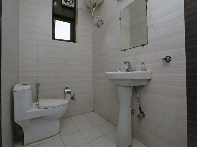Diamond Stays By OYO Rooms