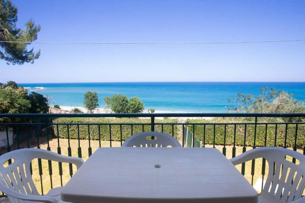 N130 - Numana, bilocale vista mare a 200mt dalla spiaggia