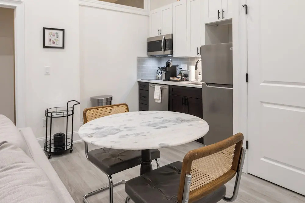 Sosuite at French Quarters - Rittenhouse Square