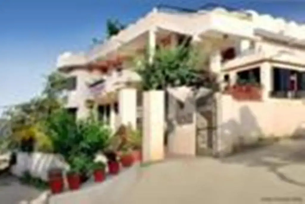 Hotel Parash New