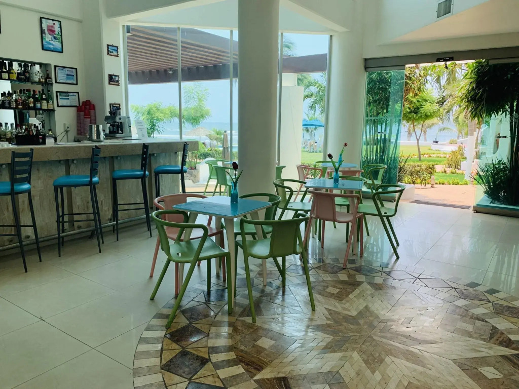 Playa Caracol Hotel & Spa