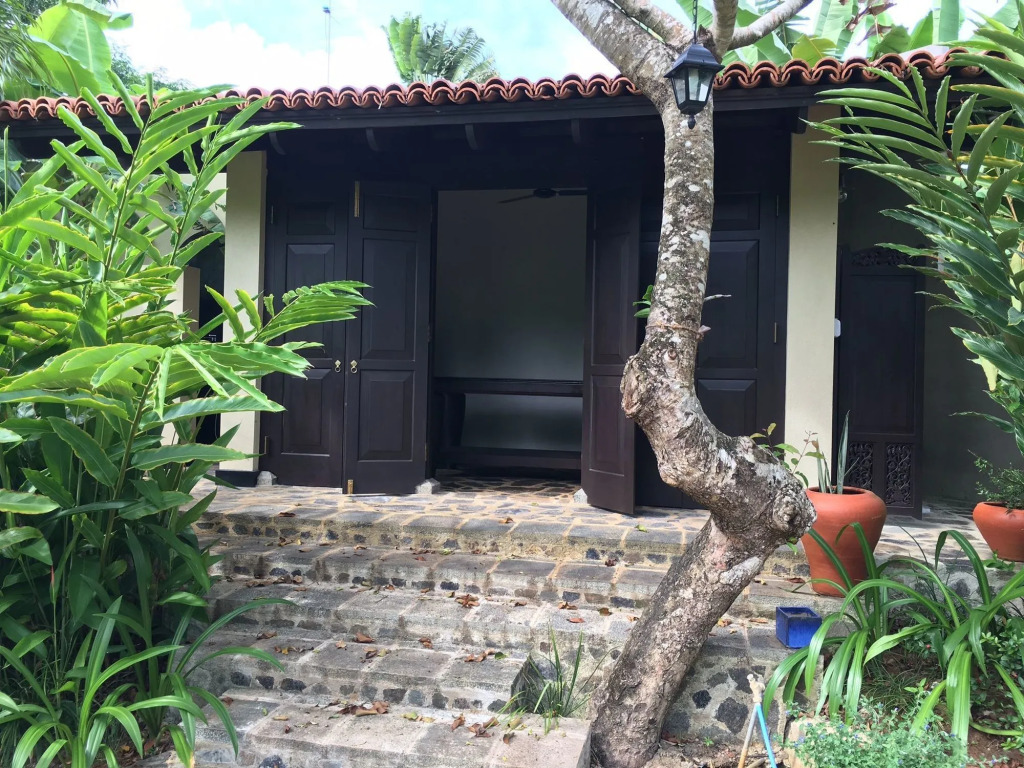 Sergeant House Boutique Villa & Private Beach