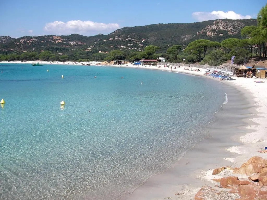 Three-room apartment for 6 people with air conditioning near Porto Vecchio
