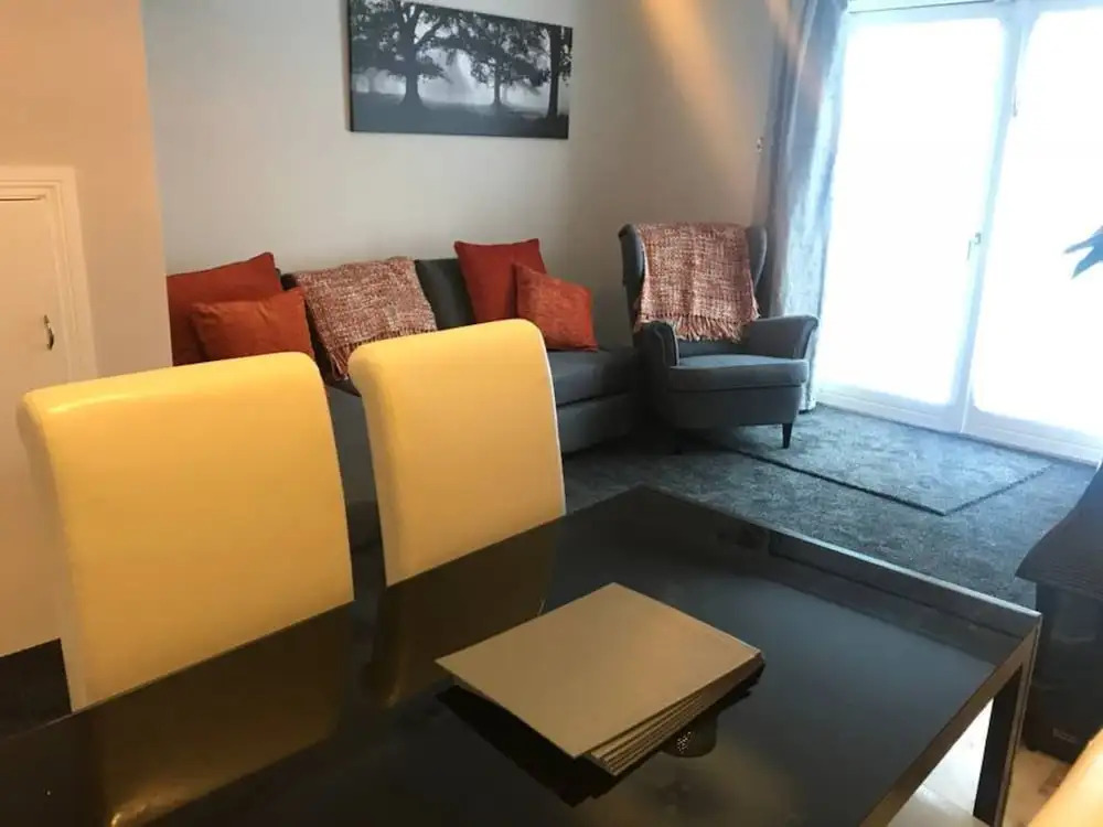 2 Bedroom City Centre House