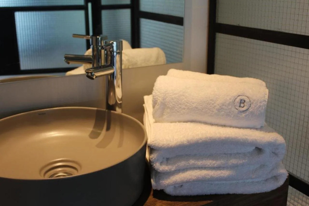 Be House Suites & Spa