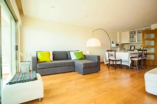 LovelyStay - Ericeira Beach Apartment with Sea View