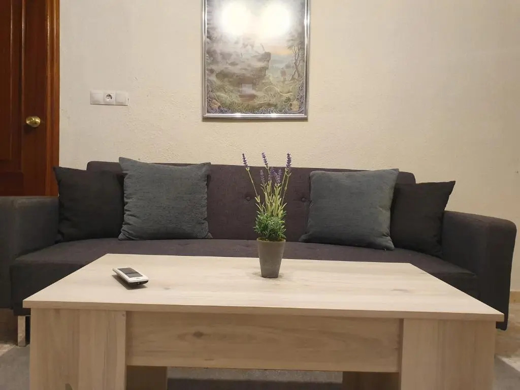 LUNA-Guest Rooms