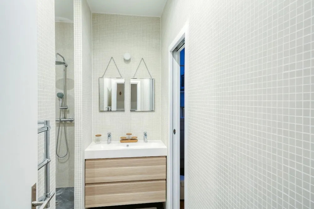 Spacious Apartment Near Madeleine