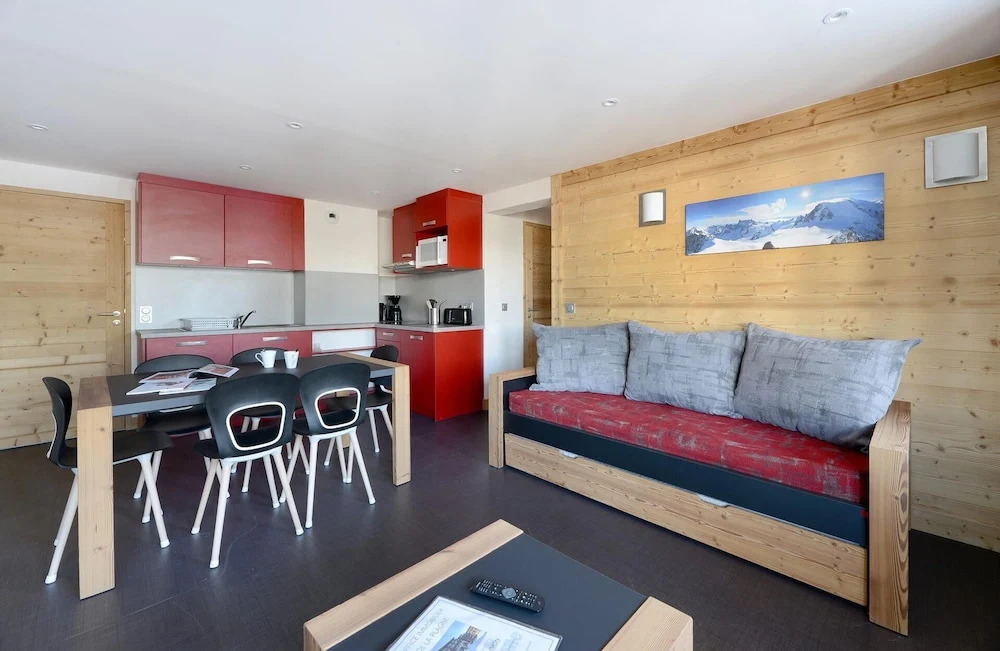 Residence LES Coches 3 Rooms in a Family Resort at the Bottom of the Slopes Bac416