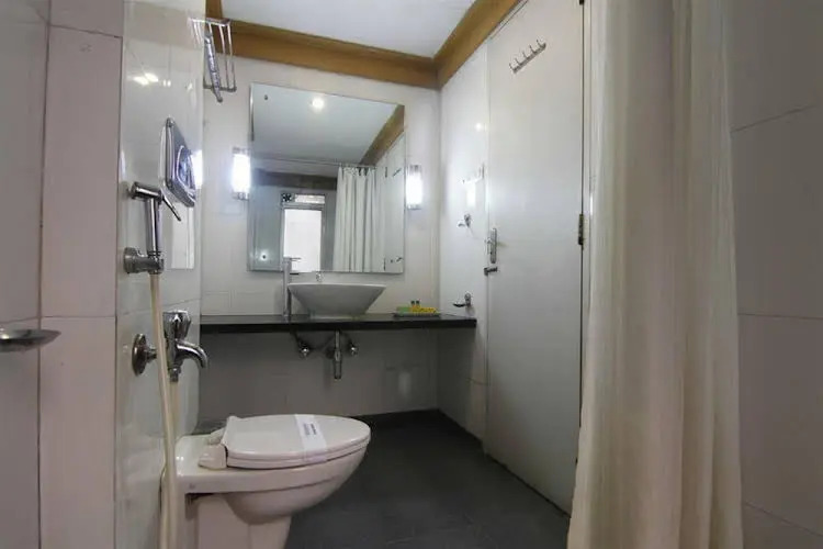 FabHotel FC Road