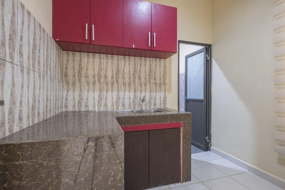 OYO 1075 Rumah Indah Losari Inn