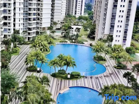 Deluxe 3 Bedroom Garden View